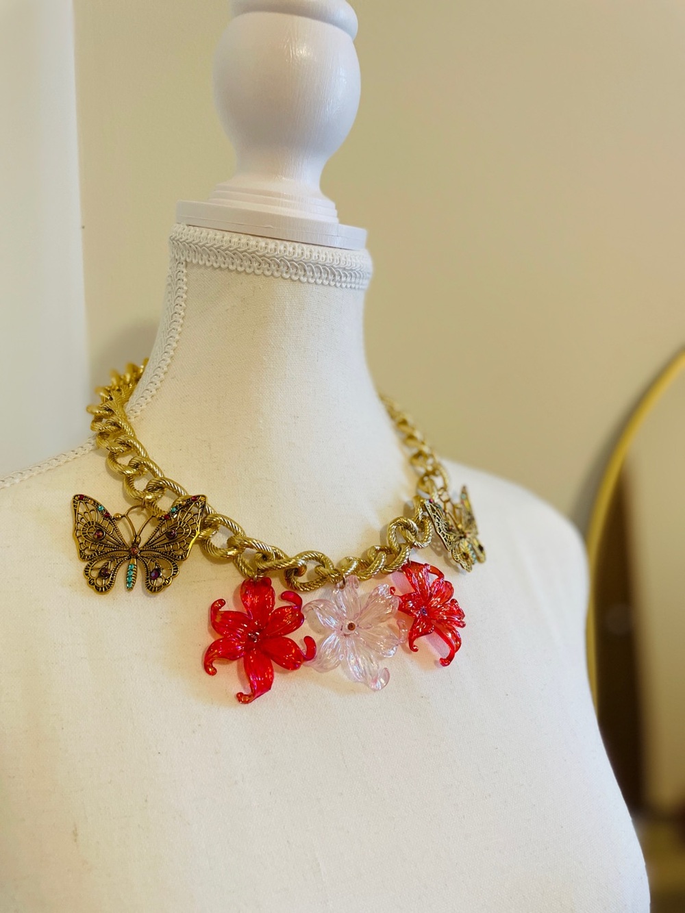 Butterfly/Flower Gold-Plated Chunky Chain Necklace